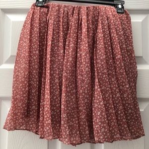 Hollister pleated skirt